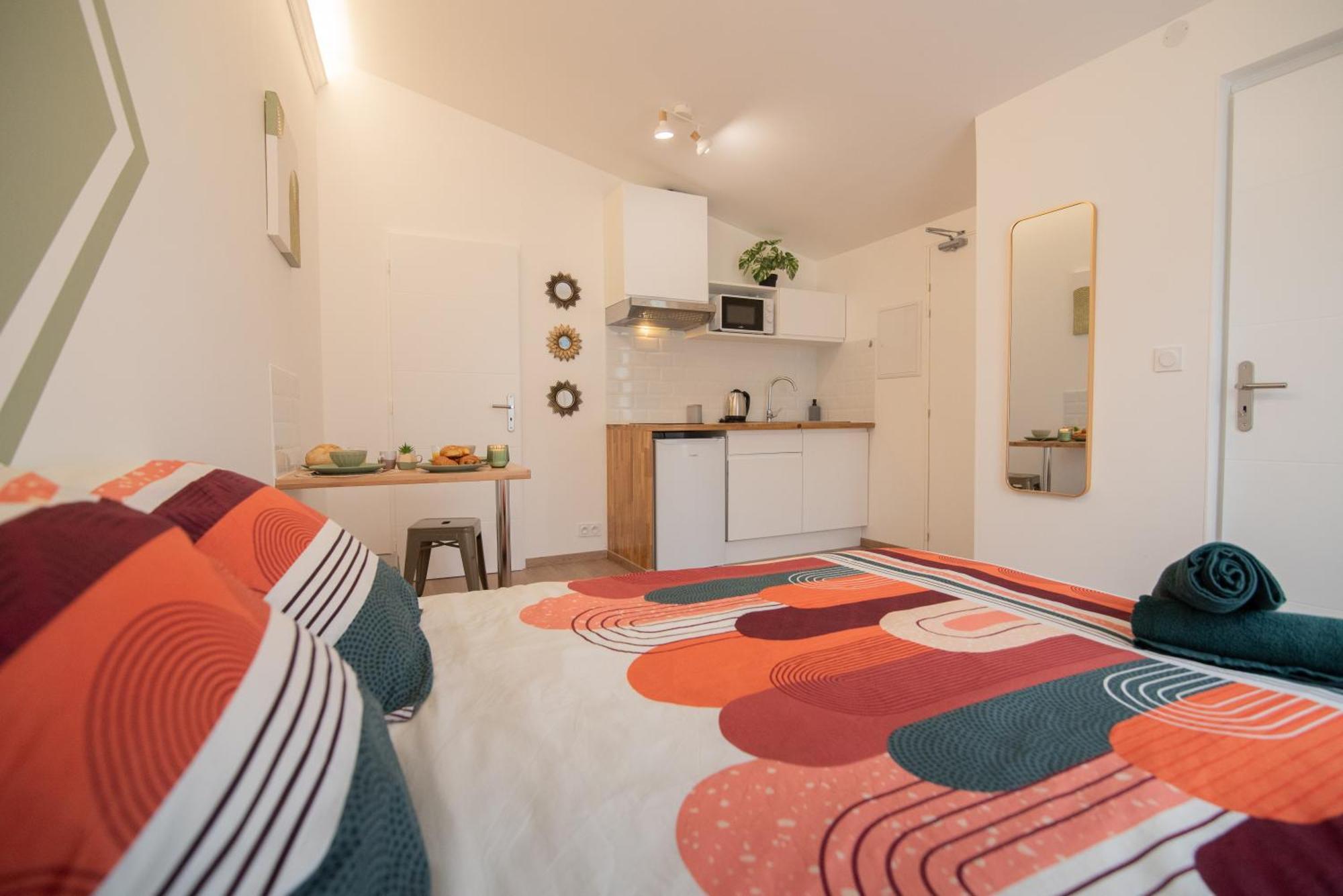 Tout Confort ! Ville, Climatisation, Parking, Wifi, Calme, Tv Каркасон Екстериор снимка